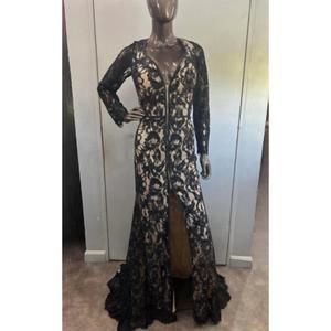 NEW ANGELA & ALISON women's lace cut out back dress in black/nude